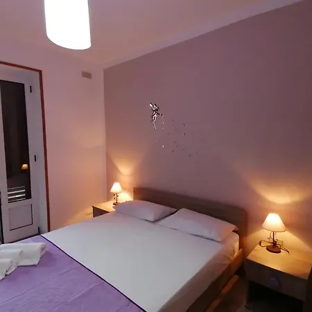 Mary Rose Ideale Per 2 Famiglie O Gruppi Di Amici Spongano